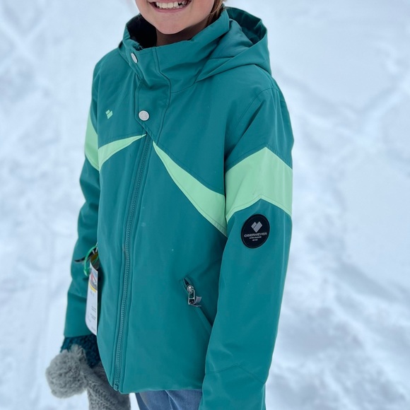 Excellent condition. Obermeyer Girls ski jacket. Size 10/12. - Picture 2 of 6